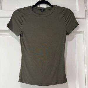 Express Ribbed Fitted Crew Neck Tee